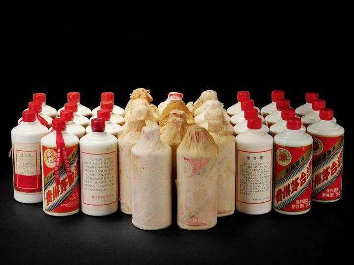 江阳日照岚山回收酒价格哪里回收(附近上门回收茅台酒）?